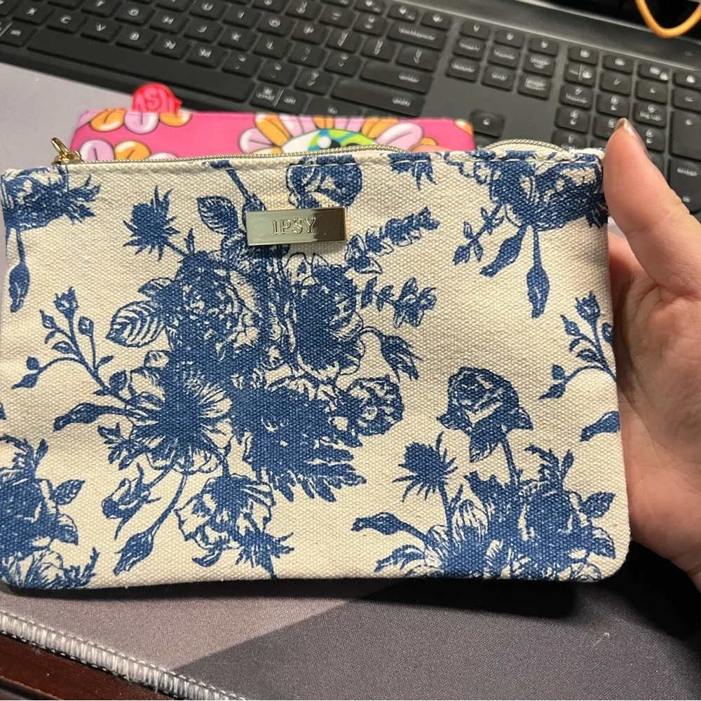 2 floral makeup pouch July sale
